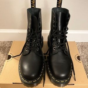 Unworn Dr. AirWair Martens, 1460 PASCAL Bex Leather Lace up Boots, Black Pisa